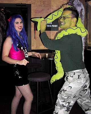 The Van-Goth moderator is accosted by a Reptoid alien.